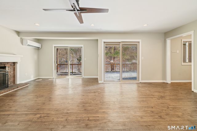 42 Library Lane 42, Simsbury, CT 06070