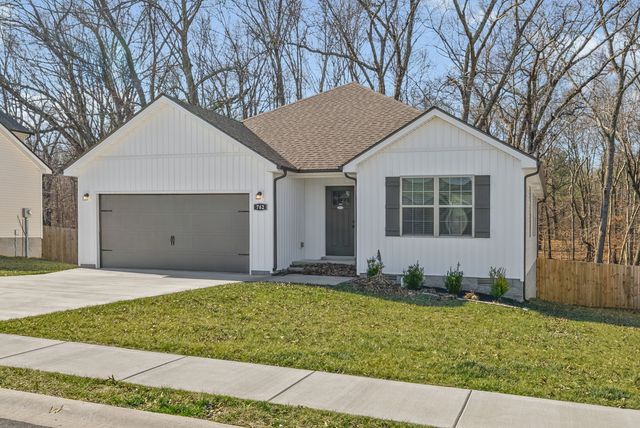 762 Gleason Dr, Clarksville, TN 37042