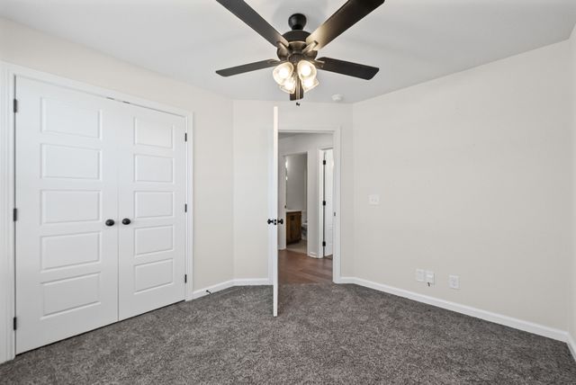 762 Gleason Dr, Clarksville, TN 37042