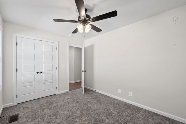 762 Gleason Dr, Clarksville, TN 37042