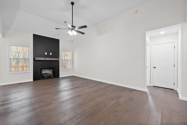 762 Gleason Dr, Clarksville, TN 37042
