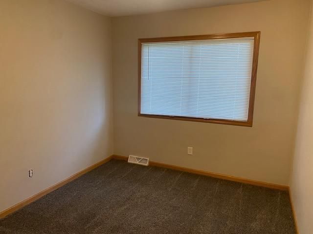 2950 S Iris Drive, Beloit, WI 53511