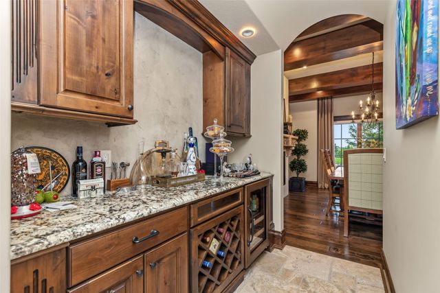 809 NE Bridge Creek Court, Grimes, IA 50111