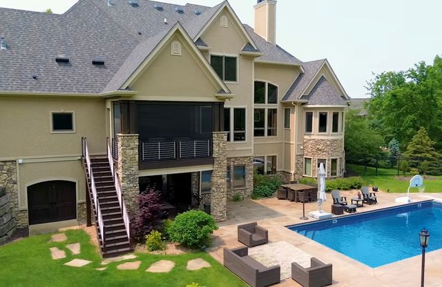 809 NE Bridge Creek Court, Grimes, IA 50111