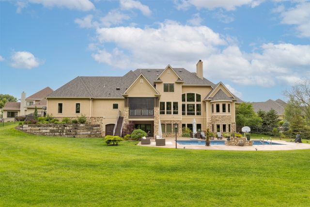 809 NE Bridge Creek Court, Grimes, IA 50111