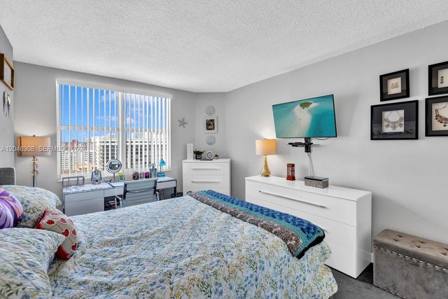 1965 S Ocean Dr 14C, Hallandale Beach, FL 33009