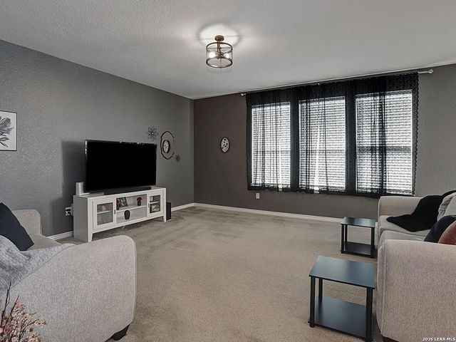 8239 Phantom Field, San Antonio, TX 78253