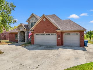 1084 Scenic Garden, Lawrenceburg, KY 40342