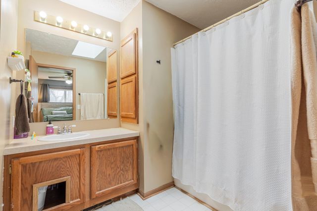 2876 May Street, Portage, IN 46368