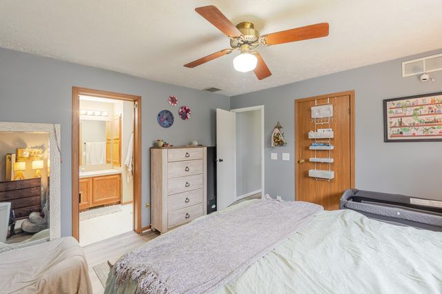 2876 May Street, Portage, IN 46368