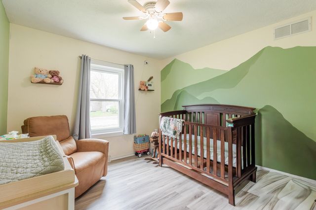 2876 May Street, Portage, IN 46368
