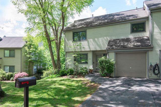 201 Hunters Run, Dobbs Ferry, NY 10522