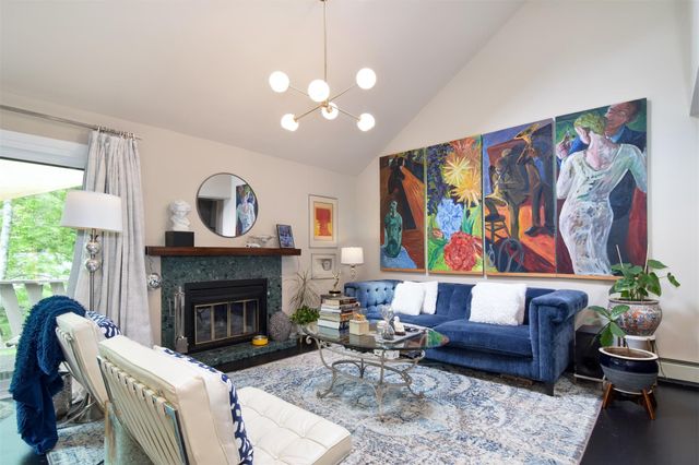 201 Hunters Run, Dobbs Ferry, NY 10522