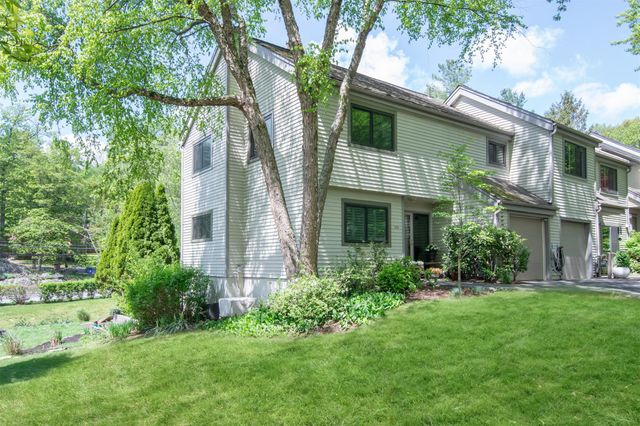 201 Hunters Run, Dobbs Ferry, NY 10522