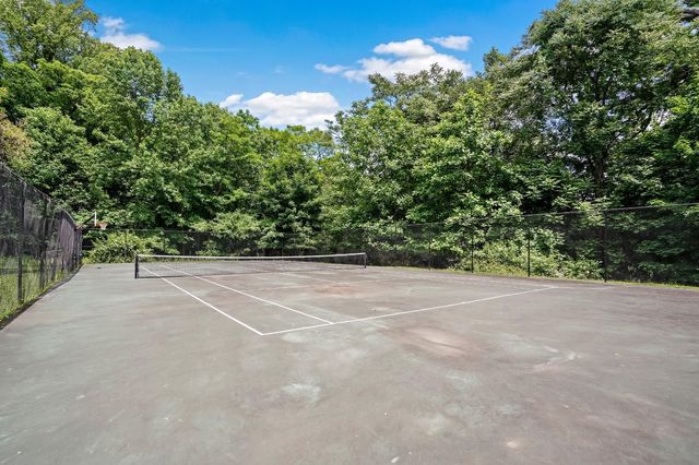 201 Hunters Run, Dobbs Ferry, NY 10522