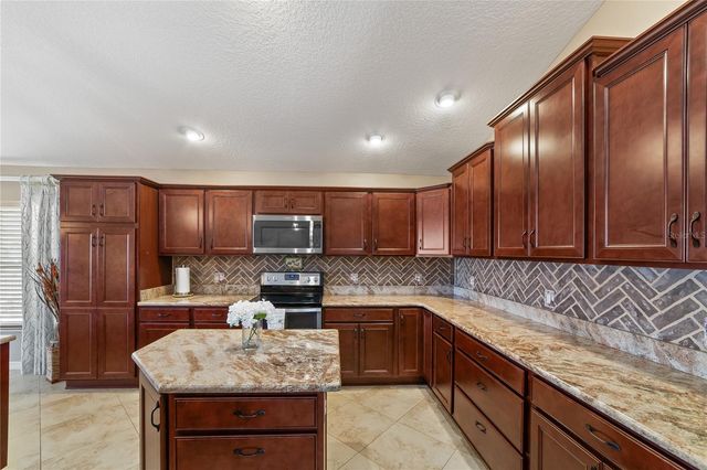 9041 SE 166TH KATHY LOOP, The Villages, FL 32162