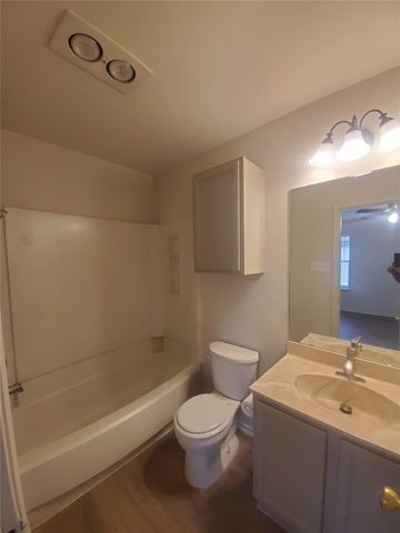 6909 HYLAND CIR A, Austin, TX 78744