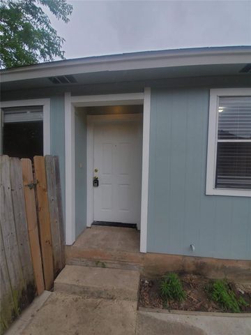 6909 HYLAND CIR A, Austin, TX 78744