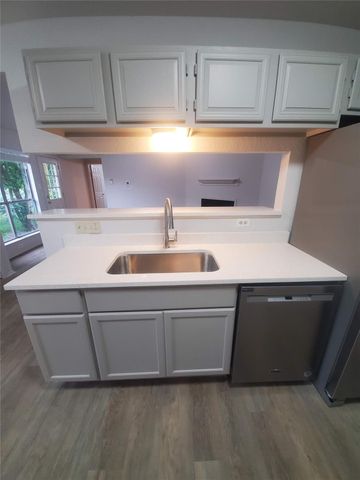 6909 HYLAND CIR A, Austin, TX 78744