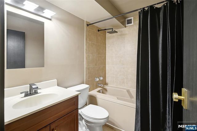 326 Prospect Avenue 5G, Hackensack, NJ 07601