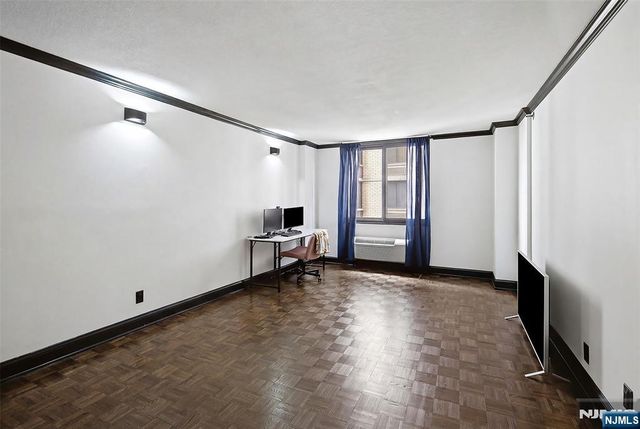 326 Prospect Avenue 5G, Hackensack, NJ 07601