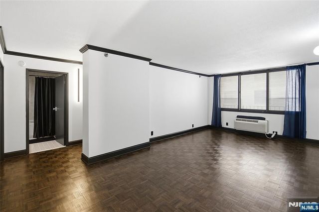 326 Prospect Avenue 5G, Hackensack, NJ 07601