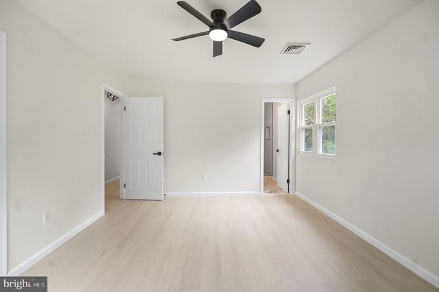 4 ALAN PL, Sicklerville, NJ 08081