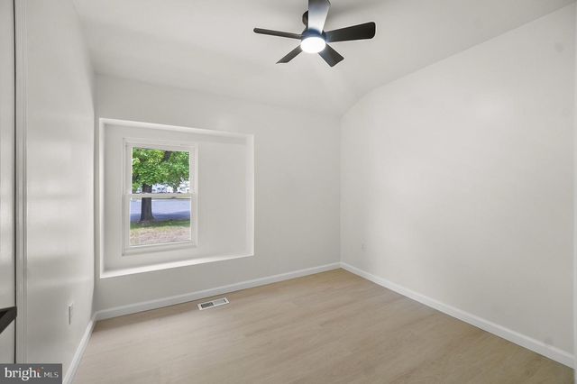 4 ALAN PL, Sicklerville, NJ 08081