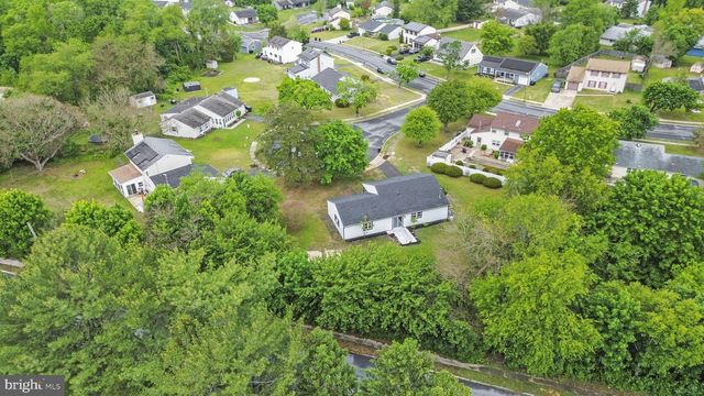 4 ALAN PL, Sicklerville, NJ 08081