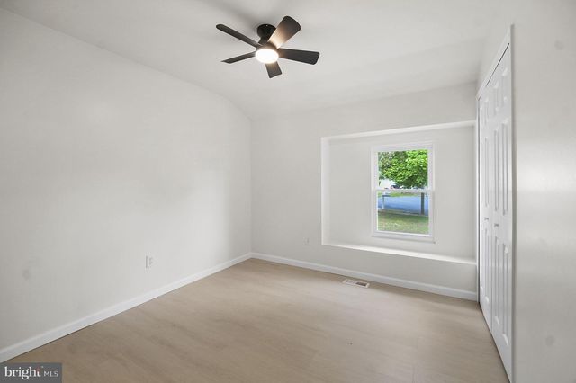 4 ALAN PL, Sicklerville, NJ 08081