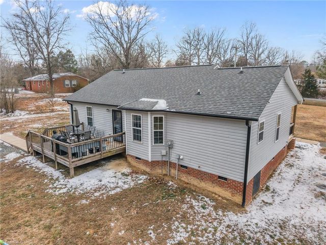 7686 Garrett Road, Liberty, NC 27298