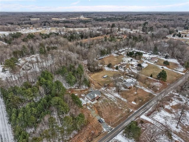 7686 Garrett Road, Liberty, NC 27298