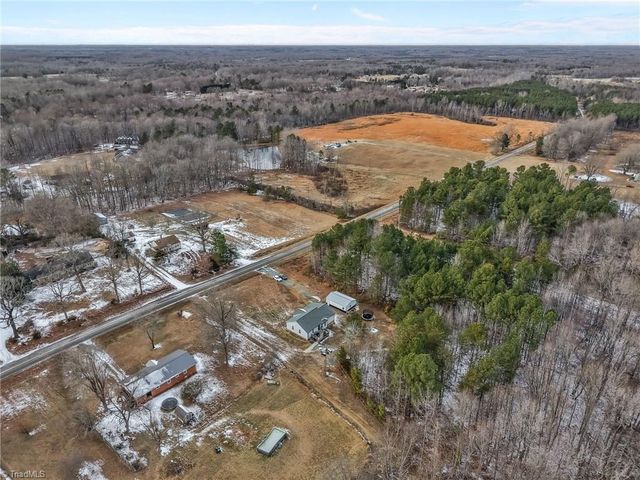 7686 Garrett Road, Liberty, NC 27298