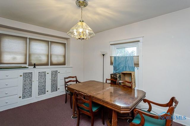 4104 Caroline Avenue, Toledo, OH 43612