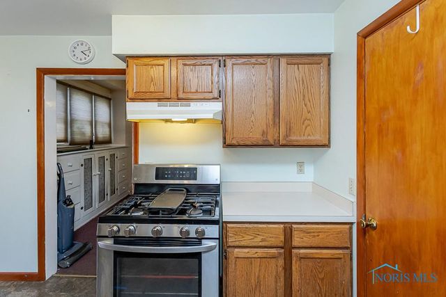 4104 Caroline Avenue, Toledo, OH 43612