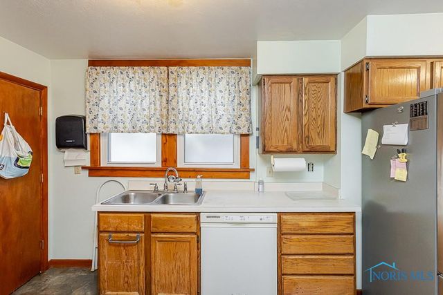 4104 Caroline Avenue, Toledo, OH 43612