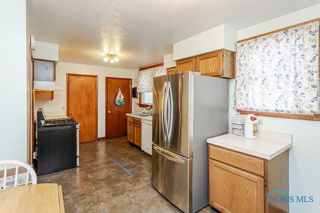 4104 Caroline Avenue, Toledo, OH 43612