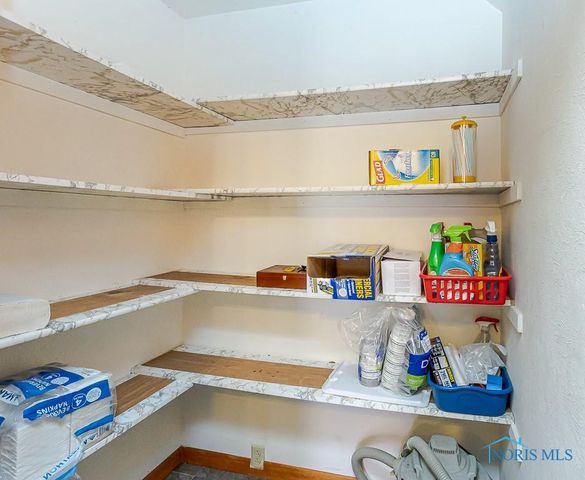 4104 Caroline Avenue, Toledo, OH 43612