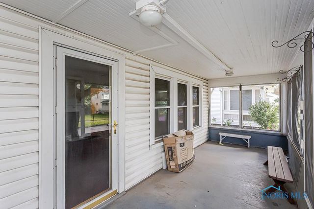 4104 Caroline Avenue, Toledo, OH 43612