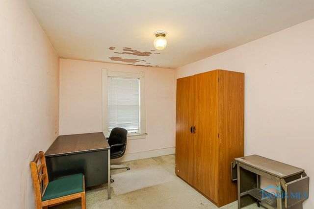 4104 Caroline Avenue, Toledo, OH 43612