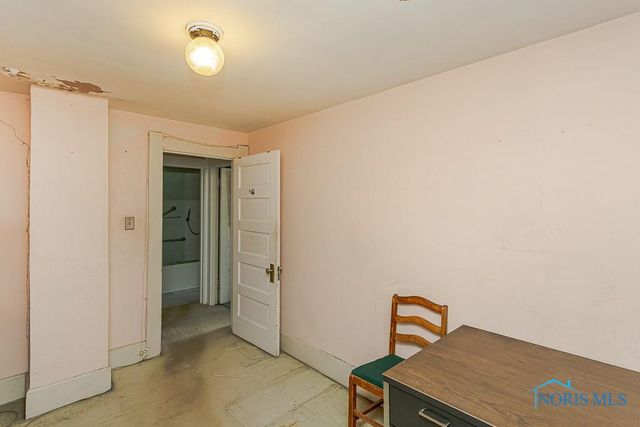 4104 Caroline Avenue, Toledo, OH 43612