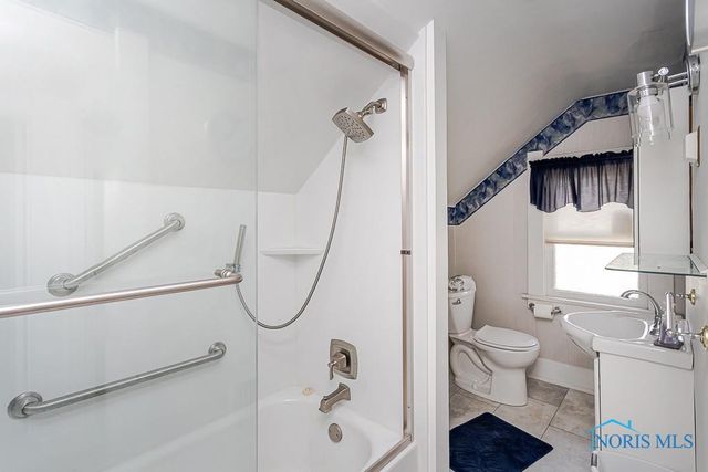 4104 Caroline Avenue, Toledo, OH 43612