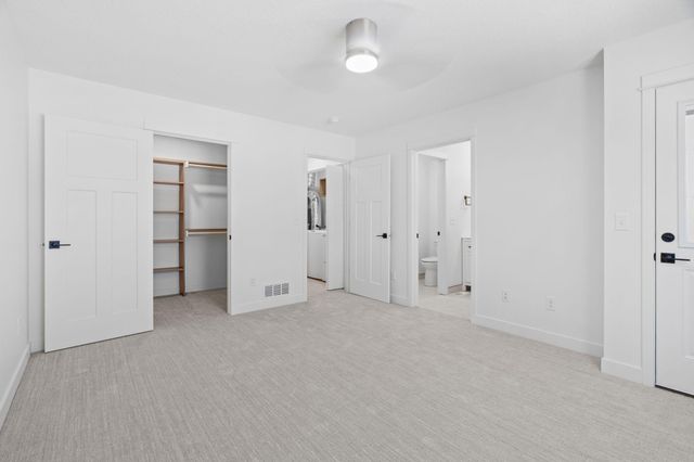 425 W 8th Street 23, New Richmond, WI 54017