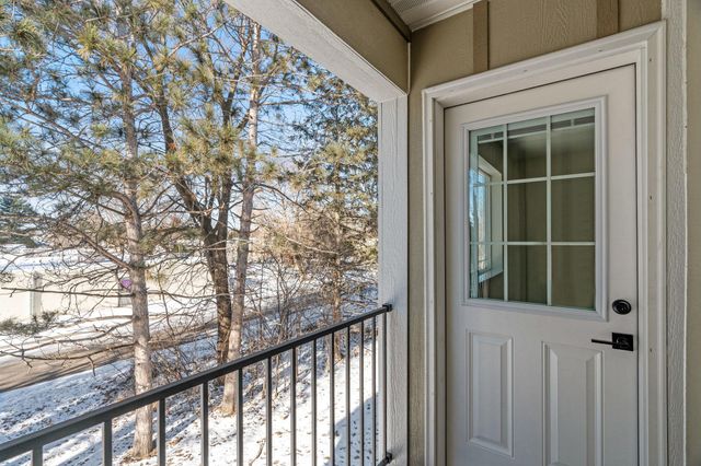 425 W 8th Street 23, New Richmond, WI 54017