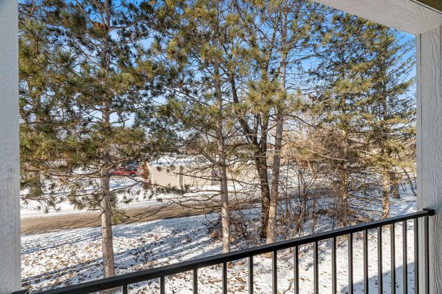 425 W 8th Street 23, New Richmond, WI 54017