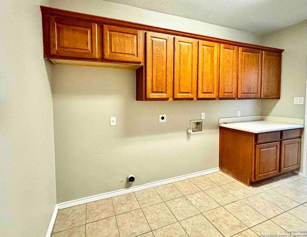 27046 Trinity Heights, San Antonio, TX 78261