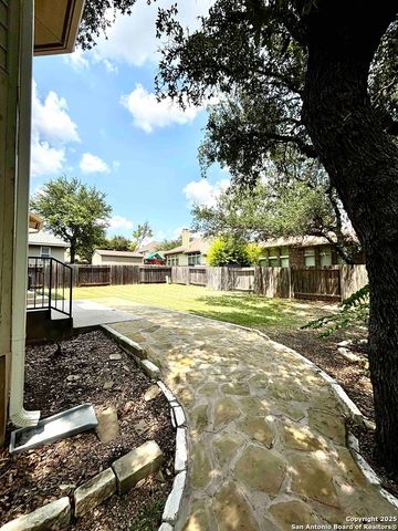 27046 Trinity Heights, San Antonio, TX 78261