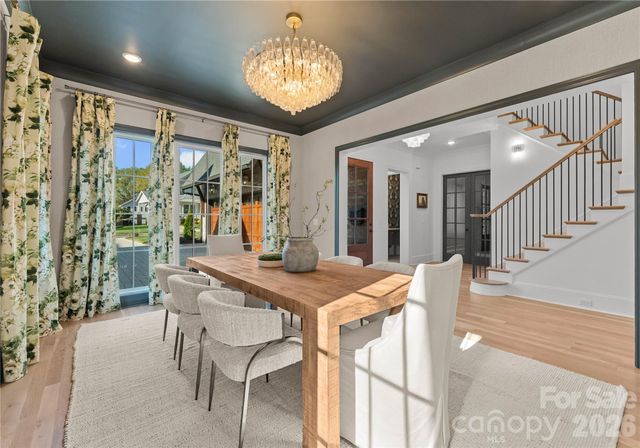 154 N Canterbury Road, Charlotte, NC 28211