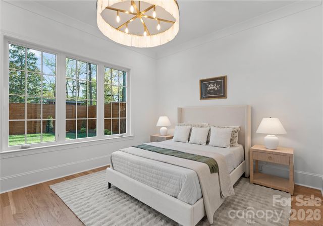 154 N Canterbury Road, Charlotte, NC 28211