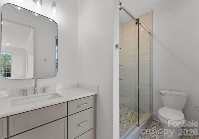 154 N Canterbury Road, Charlotte, NC 28211